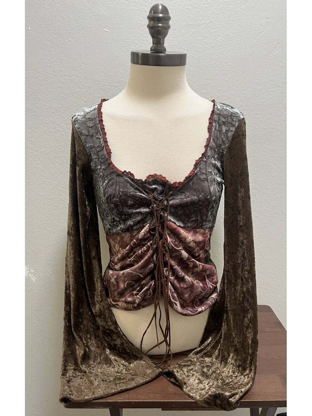 Vtg Y2K Fang Whimsigoth Lace Up Top Velvet Bell Sleeve Sz M